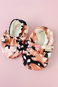 Newborn Walkers T-pop! Romantic Garden Black